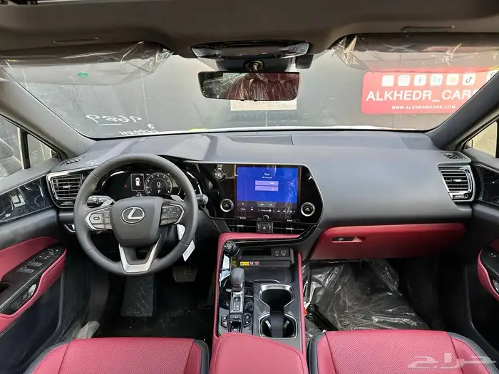 لكزس NX 350 بنزين فئة AA موديل 2025 لدى شركة الخضر 8