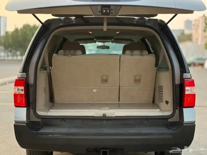 اكسبديشن 2012 نظيف جدا ماشي 130 فقط 27