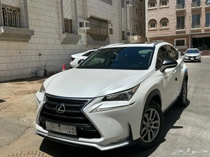 لكزس NX 200 خليجي اقبل بدل 32