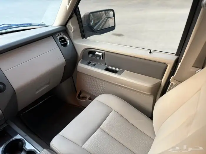 اكسبديشن 2012 نظيف جدا ماشي 130 فقط 33