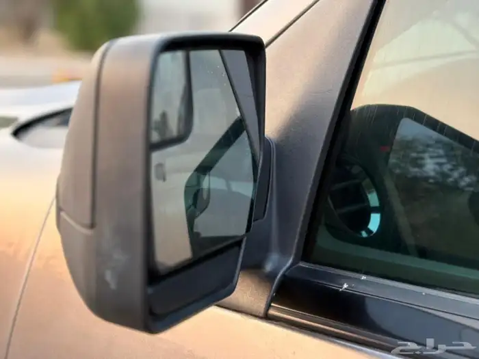 اكسبديشن 2012 نظيف جدا ماشي 130 فقط 15