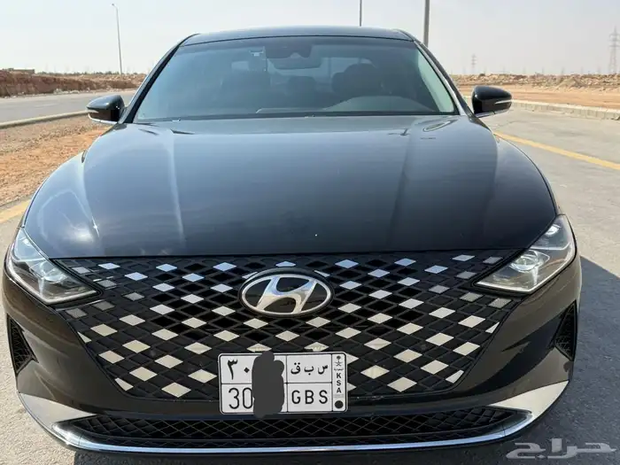 هيونداي ازيرا لون اسود داخلي أسوده ممشى قليل محركات بلد 1