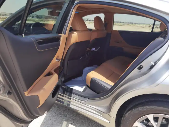 لكزس 2023 es 250 2