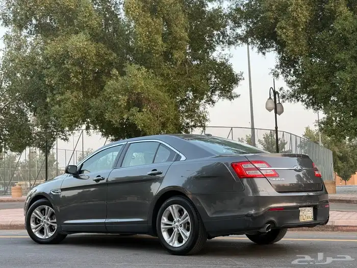 فورد توروس 2015 (( بحالة ممتازة )) 8