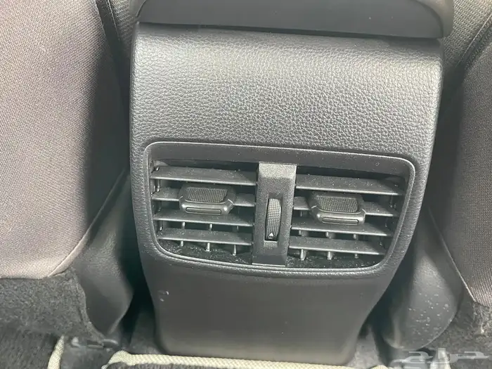 البيع كرولا مخزن بحالة الوكالة أربع سلندر 29