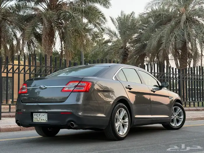 فورد توروس 2015 (( بحالة ممتازة )) 10