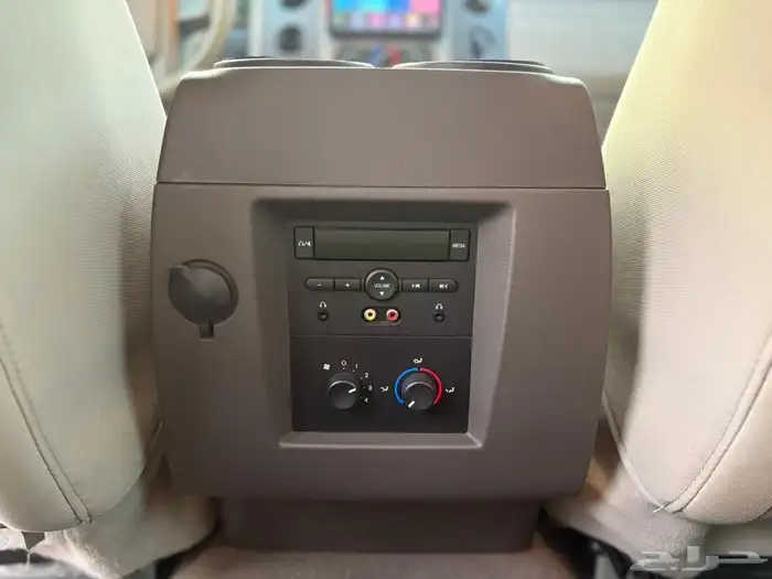 اكسبديشن 2012 نظيف جدا ماشي 130 فقط 31