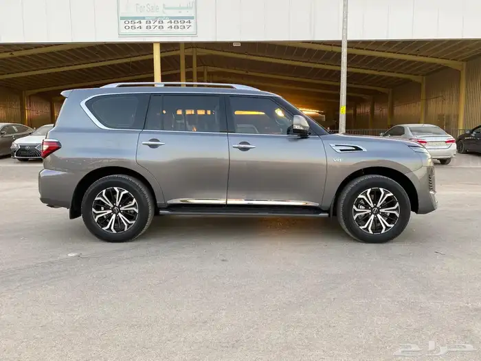 نيسان باترول تيتانيوم 2023 V8 2