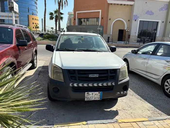 ايسوزو بيكب ديزل قير عادي نظيفة جدا 2