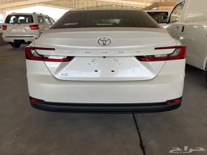 كامري le بنزين 8