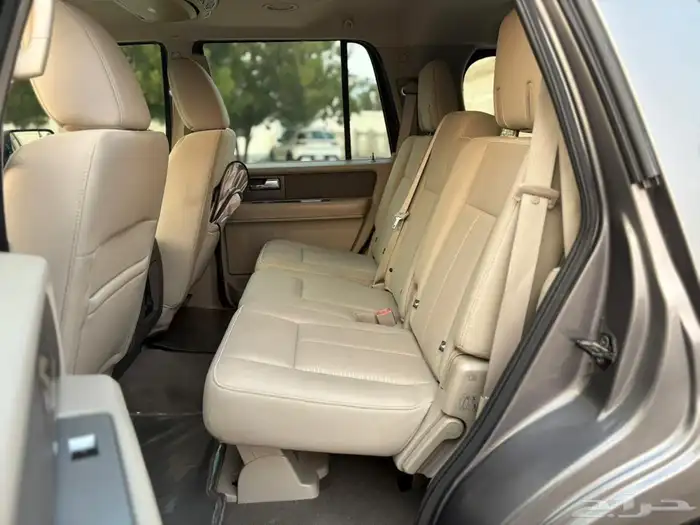 اكسبديشن 2012 نظيف جدا ماشي 130 فقط 21