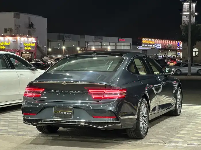 جنسس G80 برستيج موديل 2025 عداد 9 الاف شبه جديد 3