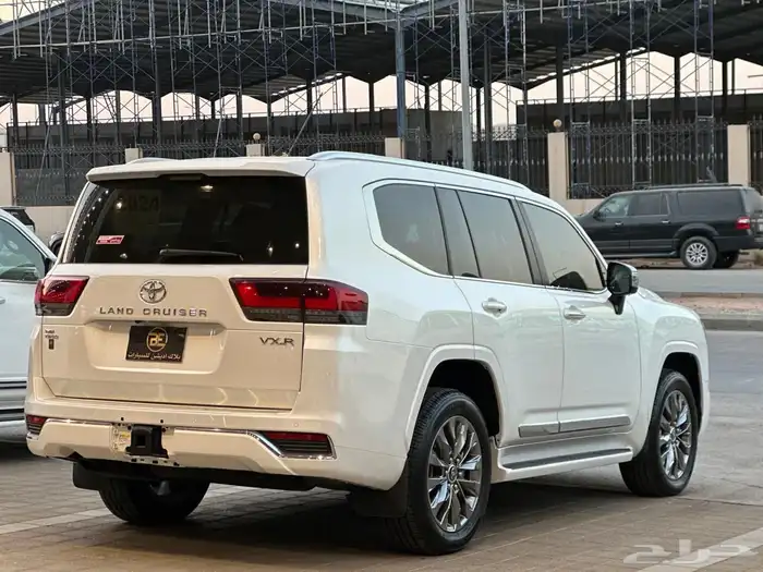 تويوتا لاندكروزر 2024 فكسار 5