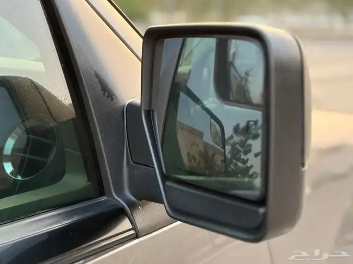 اكسبديشن 2012 نظيف جدا ماشي 130 فقط 17