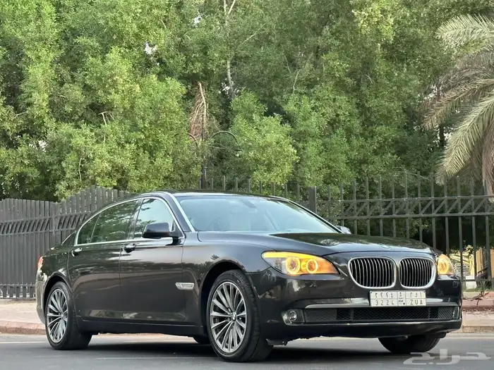 بي ام دبليوiL730 1