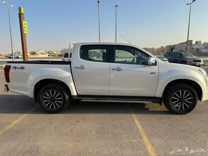 ديماكس موديل 2020 ممشى 189الف ديزل تماتيك محركات وبدي شرط 2