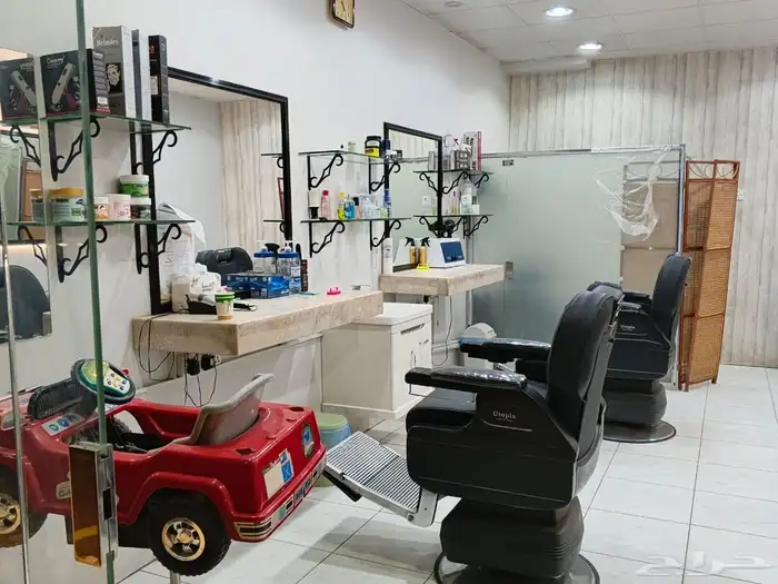 اغراض وادوات محل الحلاقه للبيع 2