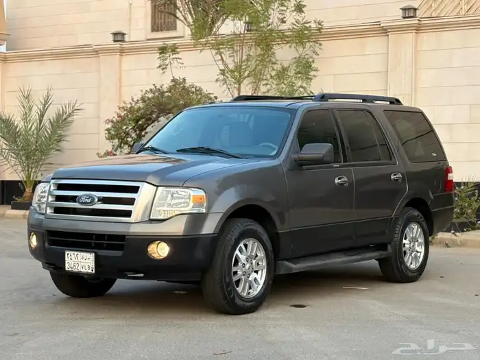 اكسبديشن 2012 نظيف جدا ماشي 130 فقط 2