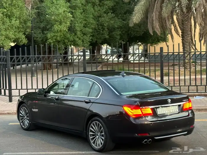 بي ام دبليوiL730 39