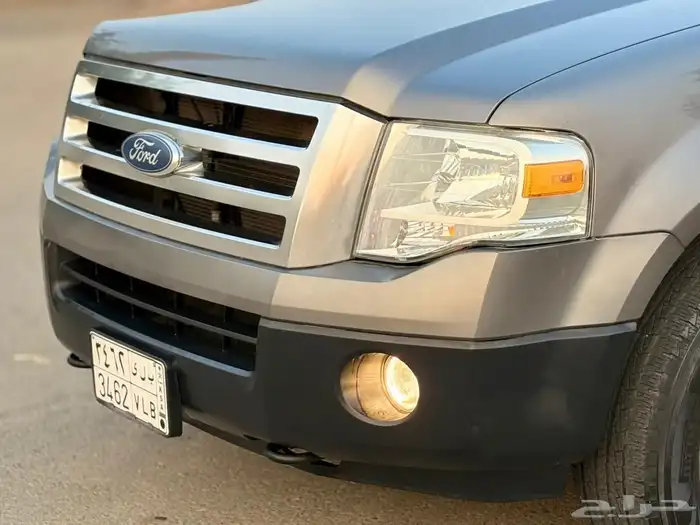 اكسبديشن 2012 نظيف جدا ماشي 130 فقط 3