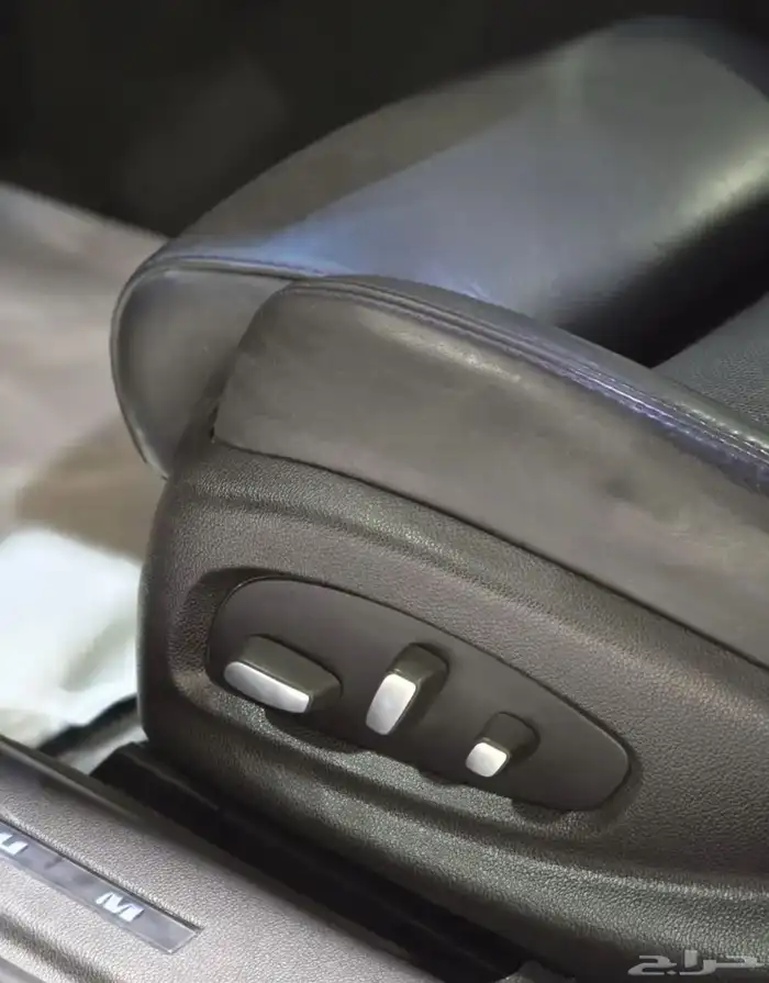 كاديلاك XT5 فل كامل 16