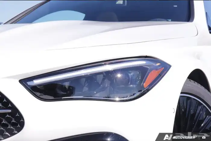 CLE 300 - 2026 Mercedes-Benz 9