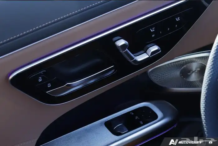 CLE 300 - 2026 Mercedes-Benz 14