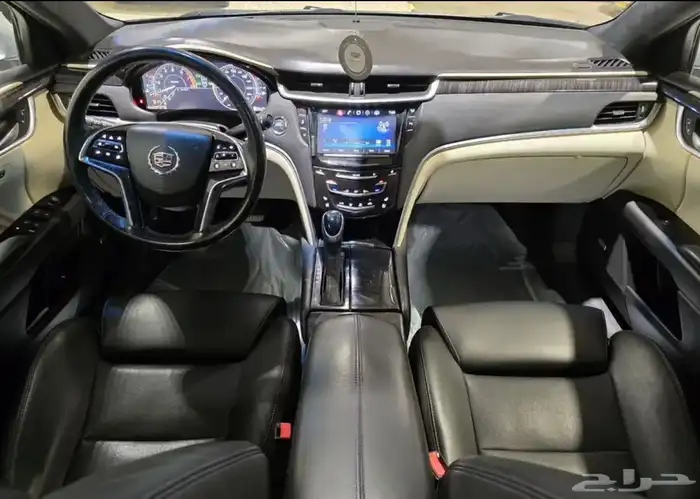 كاديلاك XT5 فل كامل 11