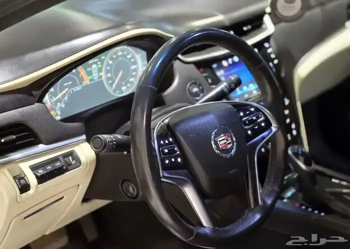 كاديلاك XT5 فل كامل 10