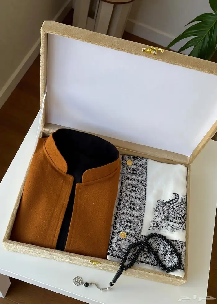 بوكس رجالي سدييري وشال فخم هدية 10