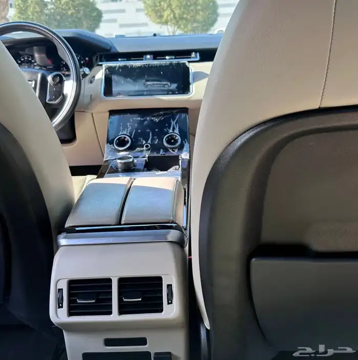 لاند روفر فيلار ممشى قليل بي300 17