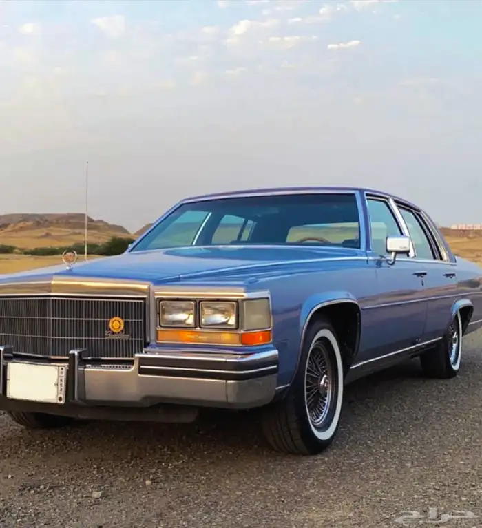 كاديلاك 1984 ( بحالة المصنع وكالة ) 9