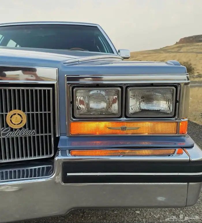 كاديلاك 1984 ( بحالة المصنع وكالة ) 11