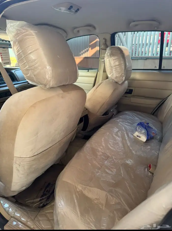 فورد فكتوريا 2012 10