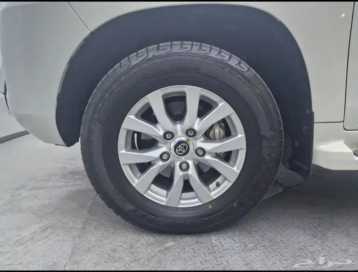 لاندكروزر 2019 6