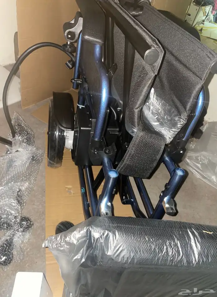 كرسي كهربائي متحرك 3