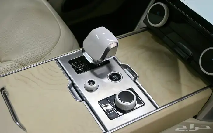 للبيع رانج روفر فوج فئه SV - 2023 ممشى قليل جدا وارد كندا 8