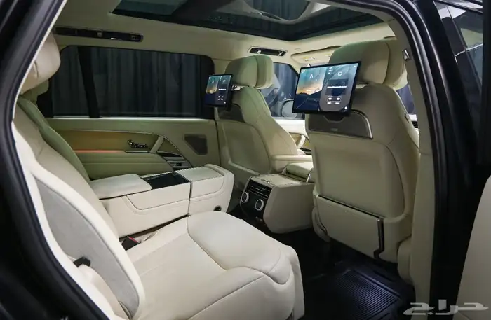 للبيع رانج روفر فوج فئه SV - 2023 ممشى قليل جدا وارد كندا 3