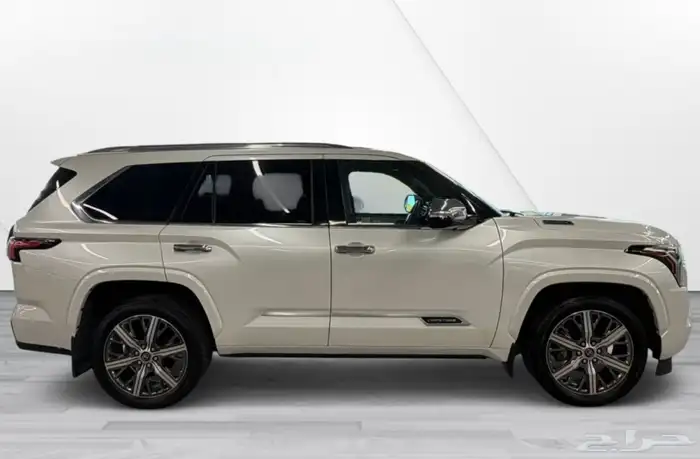 للبيع سكويا موديل 2023 فل كامل كابستون وارد كندا 3