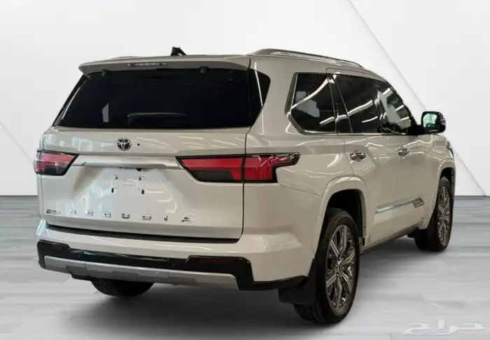 للبيع سكويا موديل 2023 فل كامل كابستون وارد كندا 4