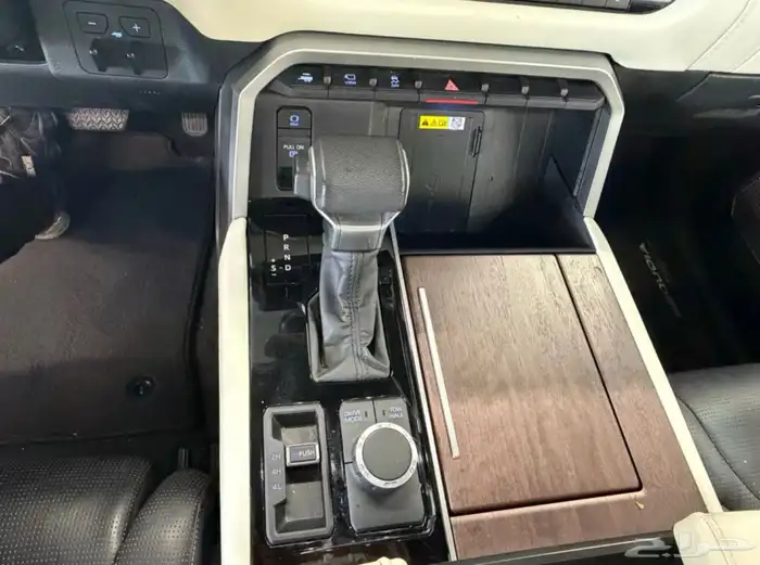 للبيع سكويا موديل 2023 فل كامل كابستون وارد كندا 15