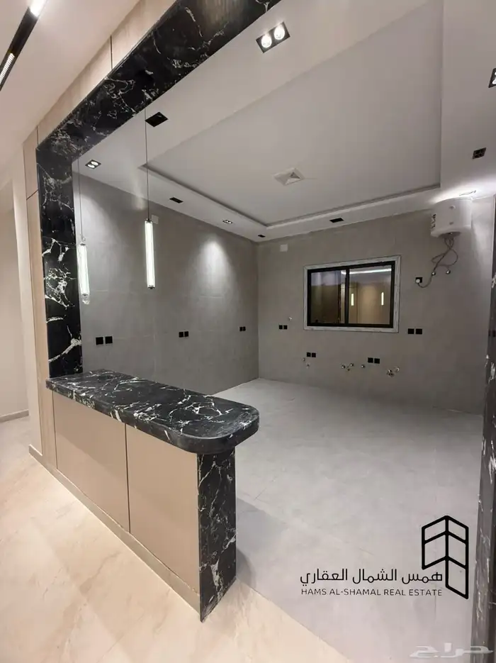 للبيع دور نص ارض حي الفلاح 2