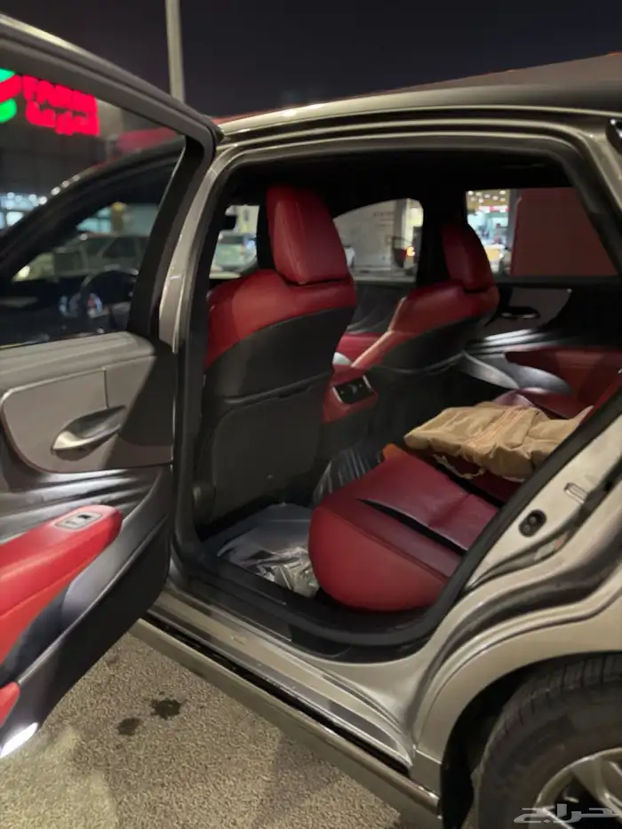 لكزس LS 500 2020 14