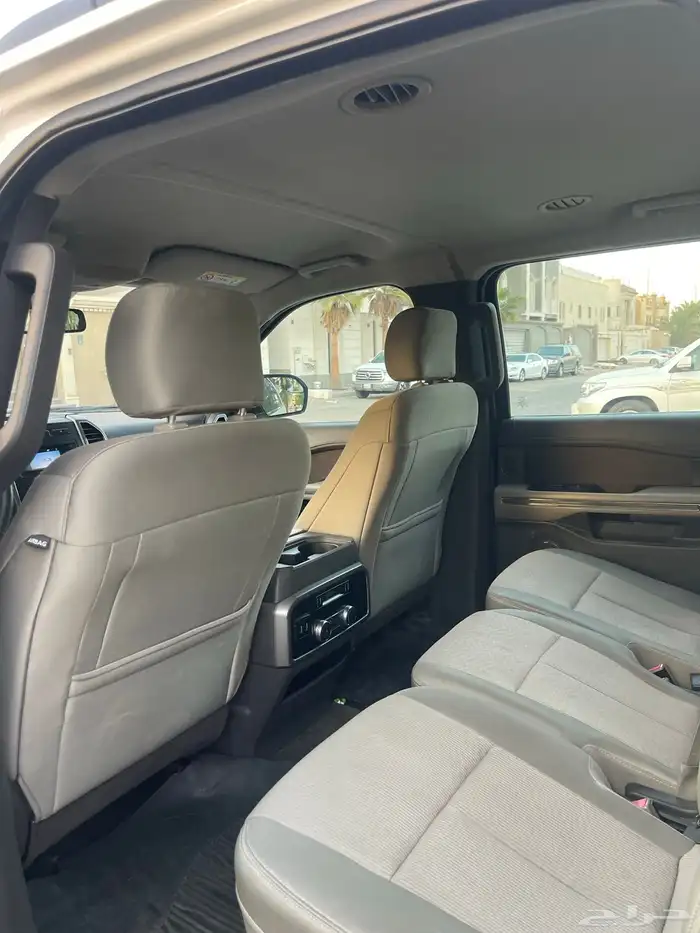 فورد اكسبيدشن 2018 16