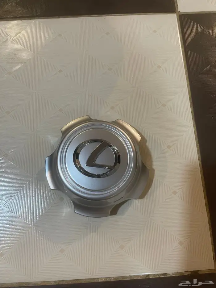 طقم اغطيه جنوط لكزس طقم جديد وطقم مستعمل 1