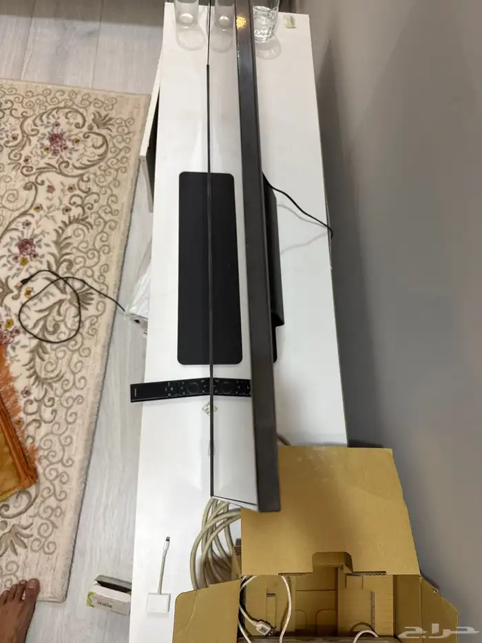 شاشة سامسونج 4k QLED بوصة45 شبه الجديد بقراطيسة 4