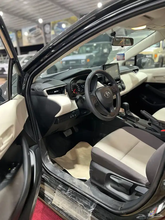 تويوتا   كورولا XLiفتحة 2.0 بنزين2025 جديد سعودي 85.650شامل 6