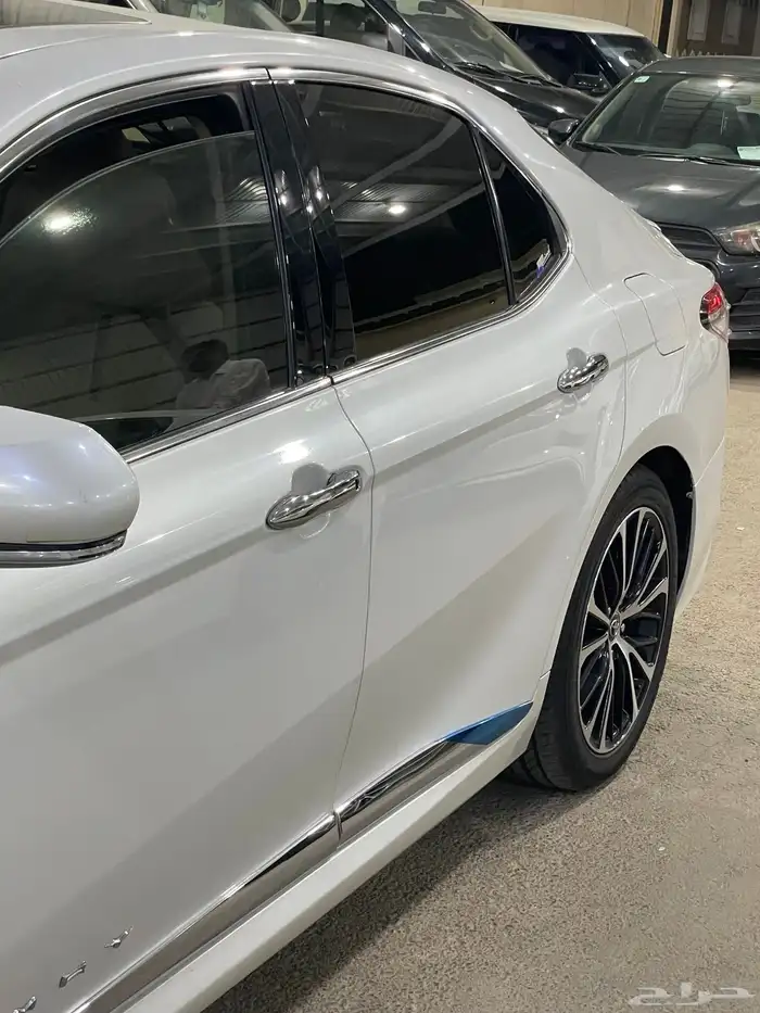 كامري 2019 قراندي فل كامل هايبرد 10