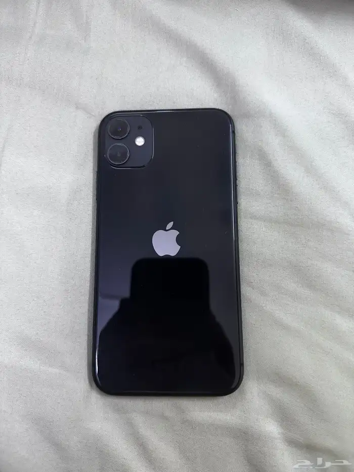 ايفون 11   128 قيقا نسبه البطاريه 86  مغير شاشه فقط 0