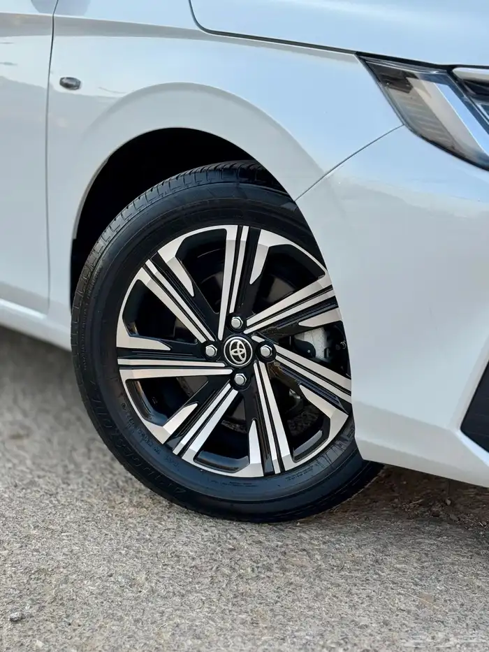 للبيع تويوتا يارس ((Y plus)) 2024 ((ممشى 12 ألف)) 29